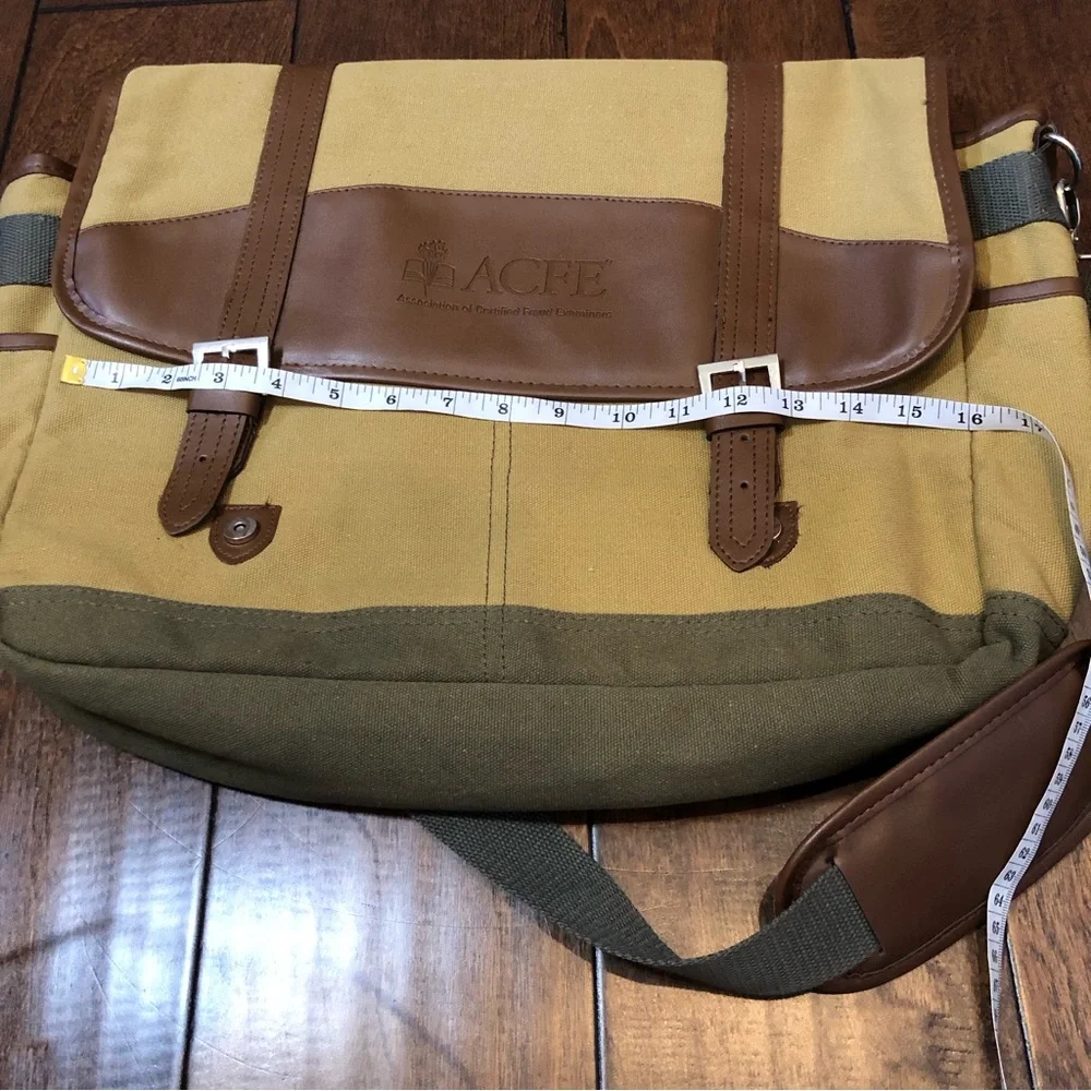 Like new canvas lined messenger bag